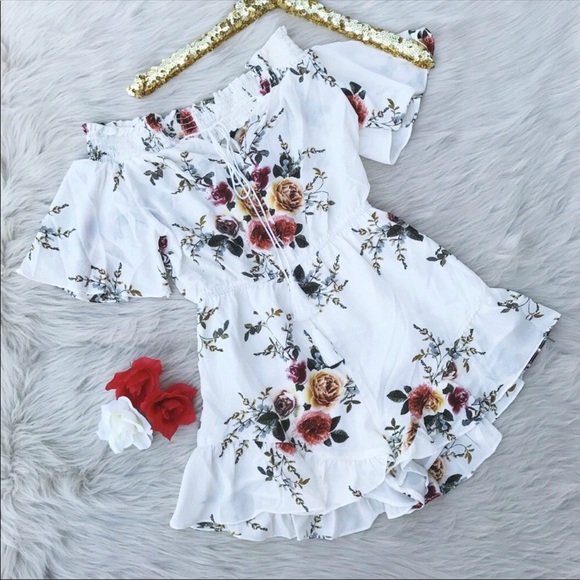 Pants - SALE|| Light Chiffon Flirty Floral Romper ||MEDIUM
